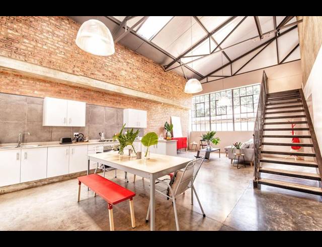 2 BEDROOM PROPERTY TO RENT IN BRAAMFONTEIN
